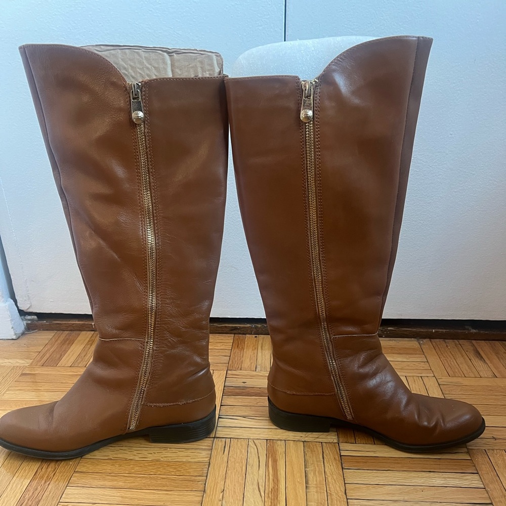 Tahari tall boots. Lightly used. Size 7.5